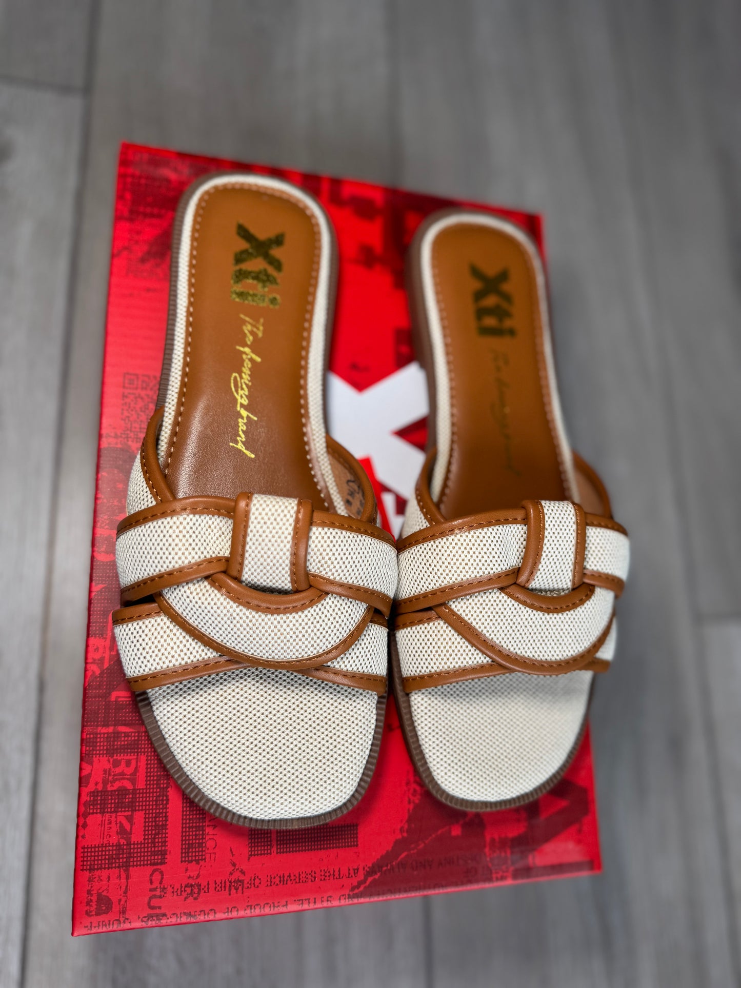 XTI Camel/Beige Slider
