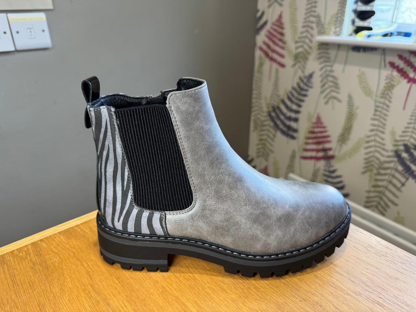 Lotus Prescott Grey/Zebra Boot