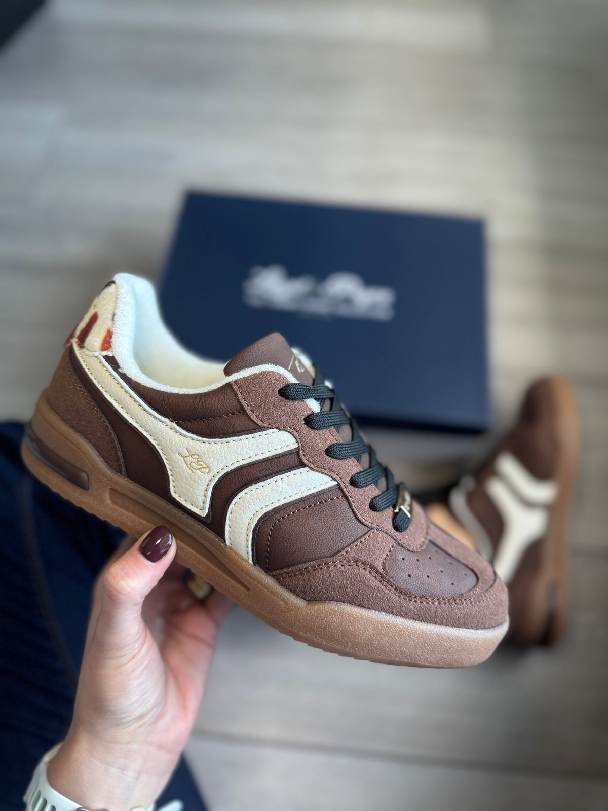 Lloyd & Pryce Chobot Ganache Trainer