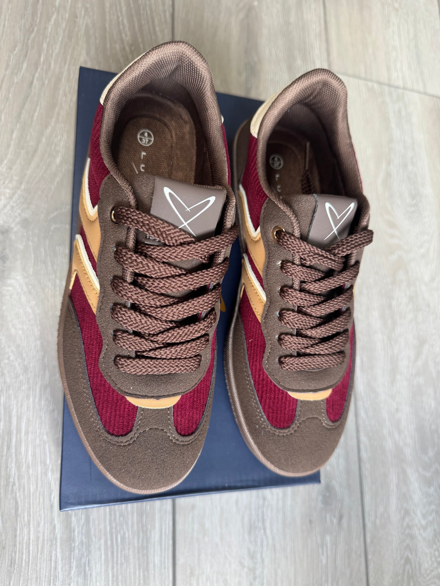 Lunar Jersey Brown Trainer