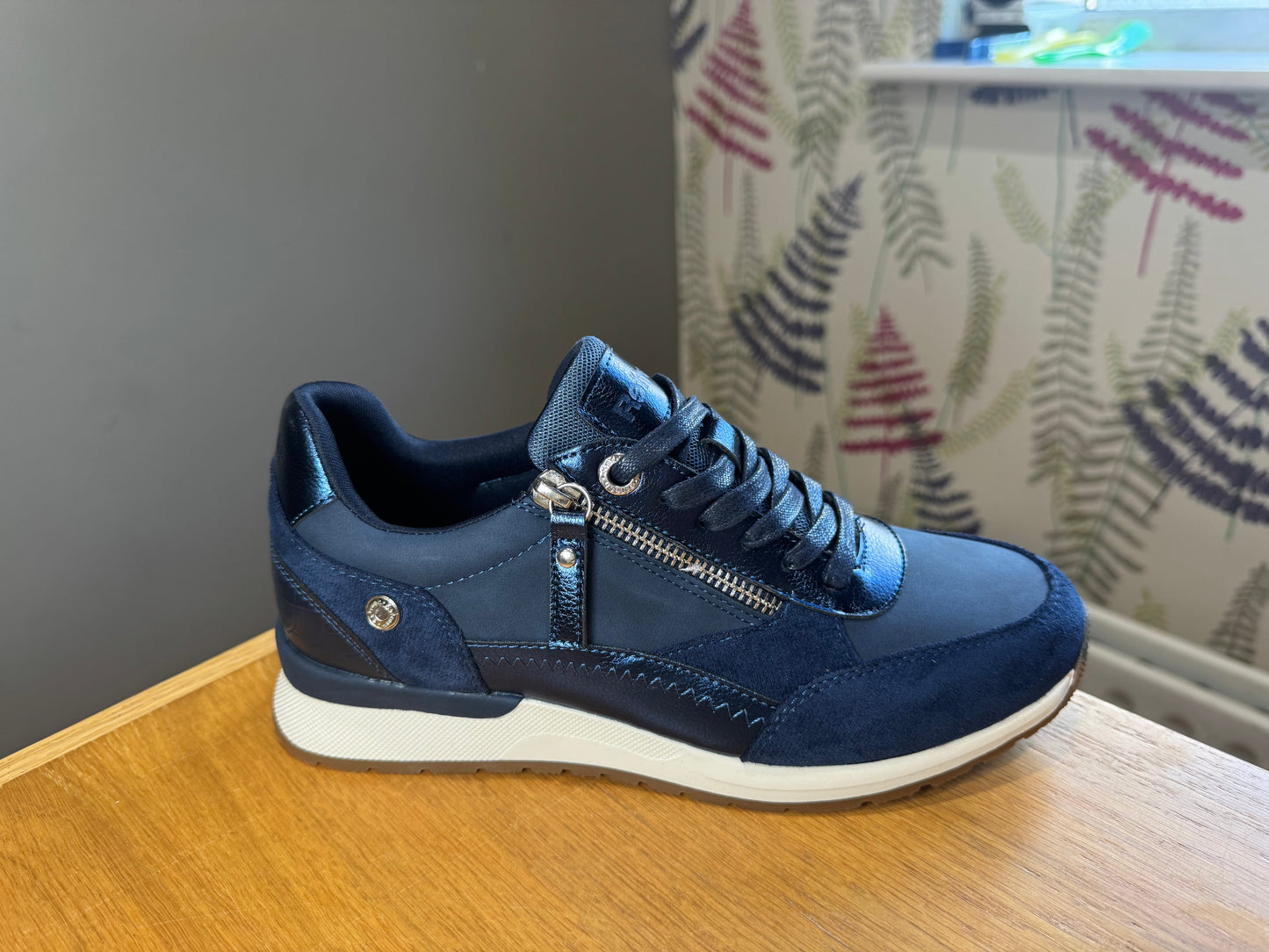 Refresh Navy Metallic Zip Trainer