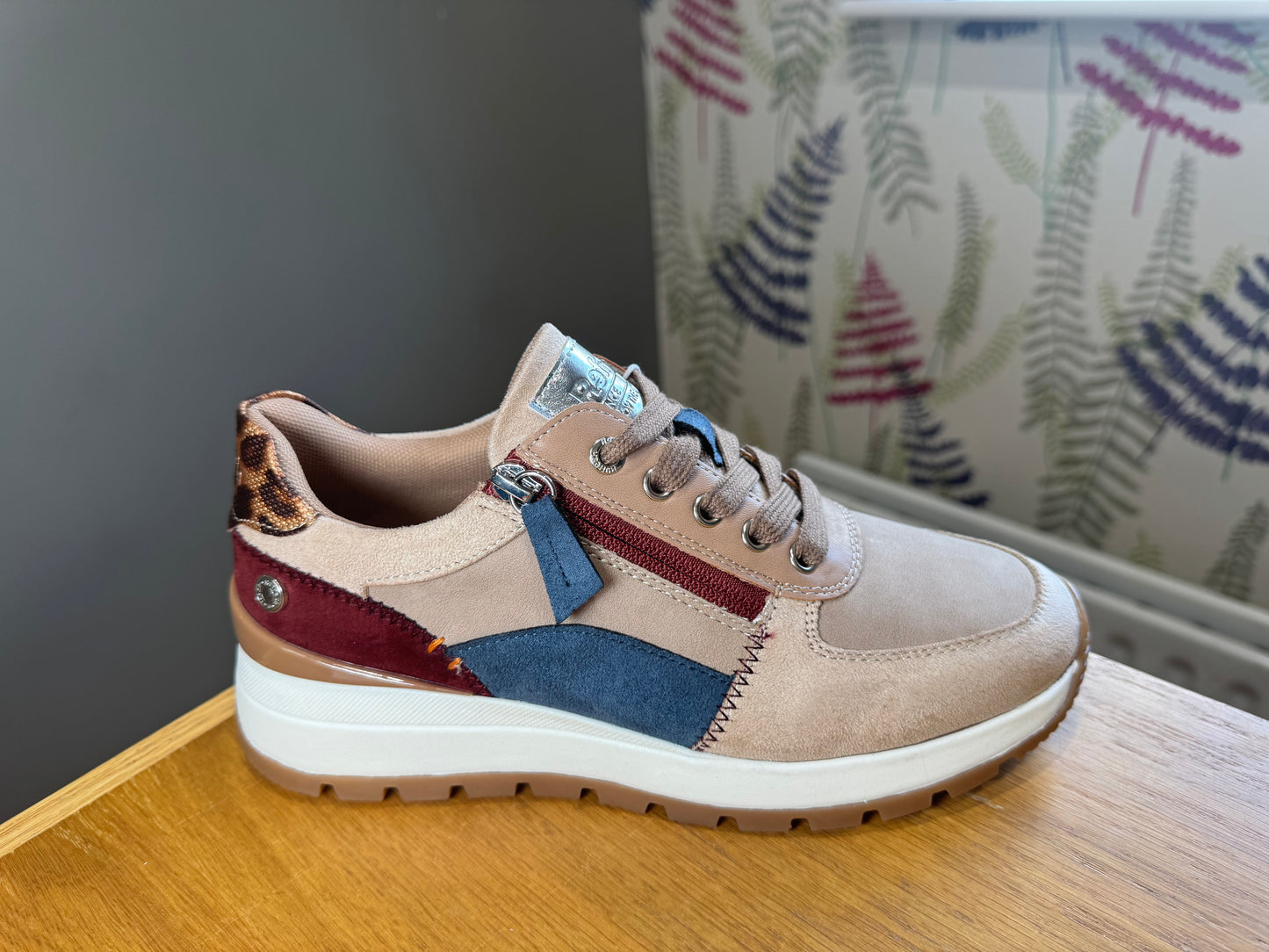 Refresh Beige Multi Zip Trainer