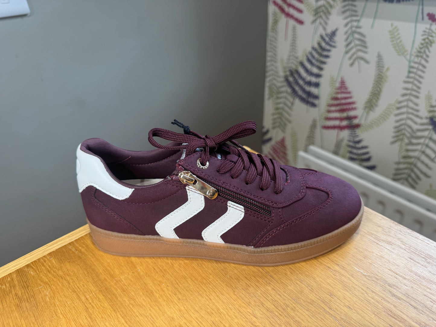 Marco Tozzi Burgundy/Cream Zip Trainer