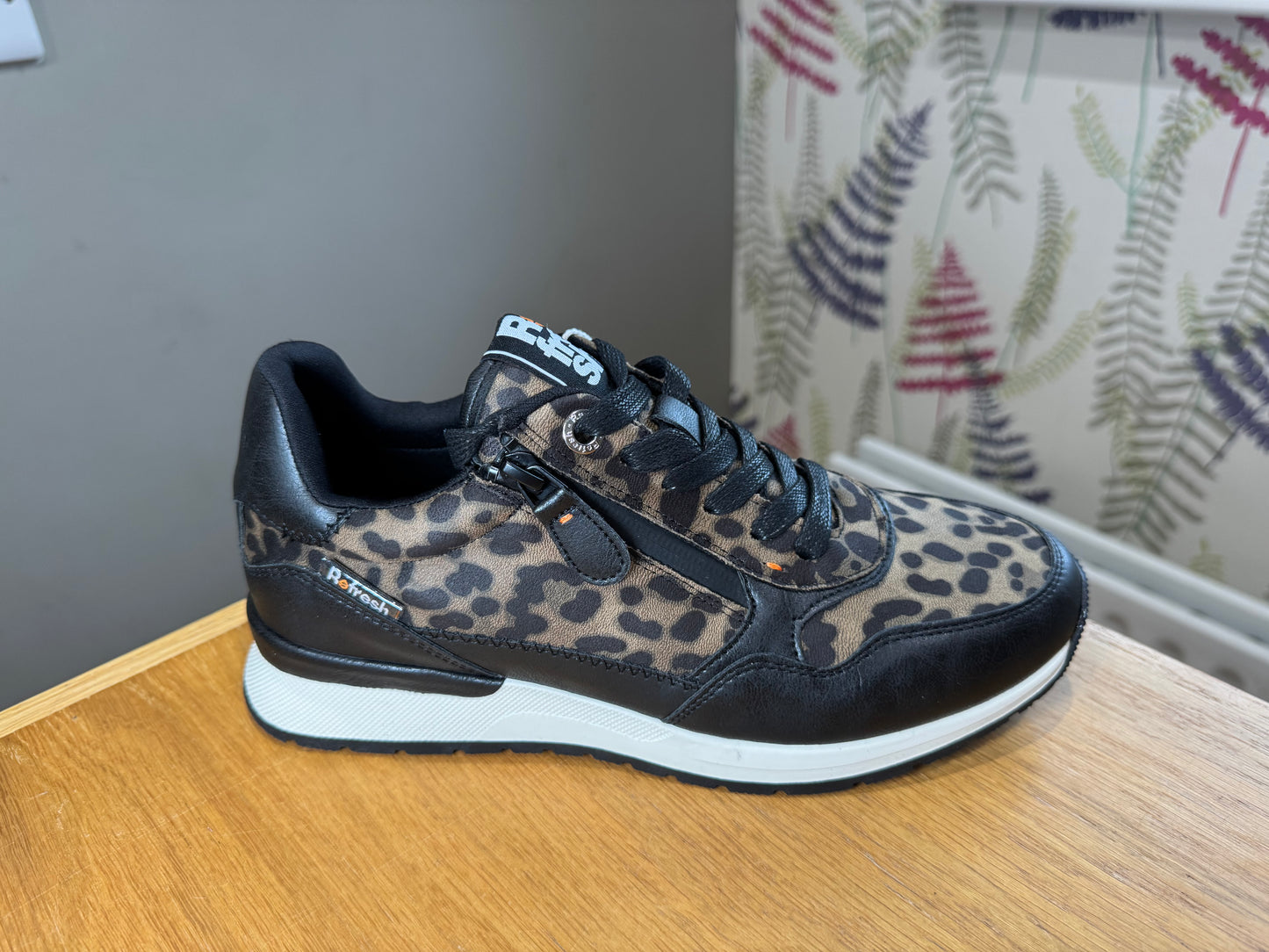 Refresh Black Leopard Zip Trainer