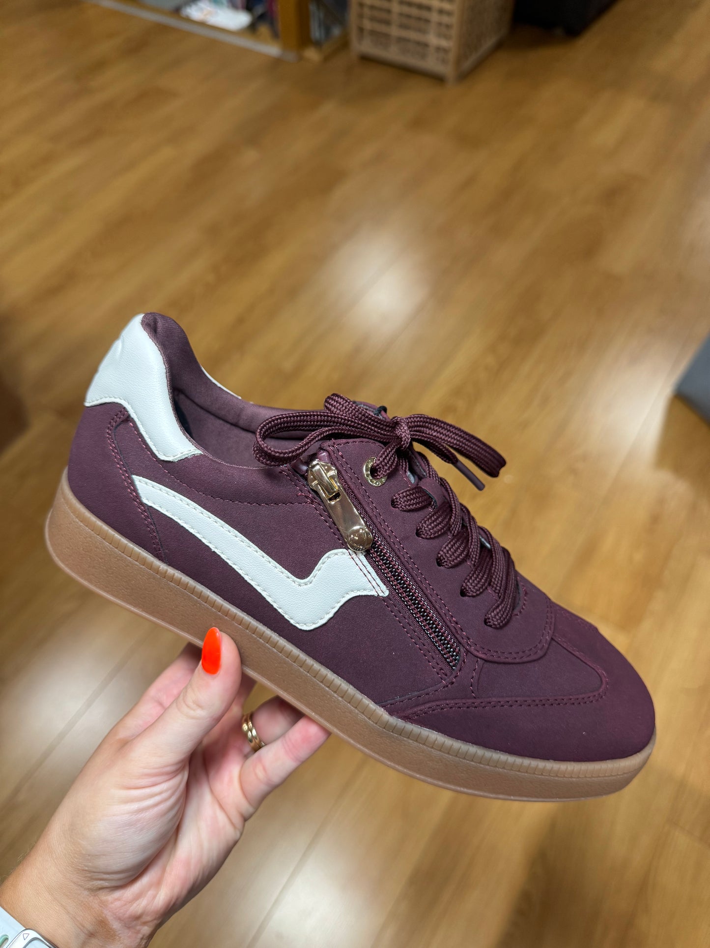 Marco Tozzi Burgundy/Cream Zip Trainer