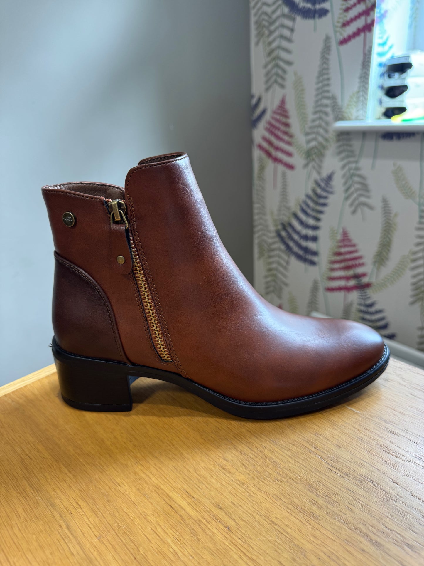 Lunar Sabina Tan Boot