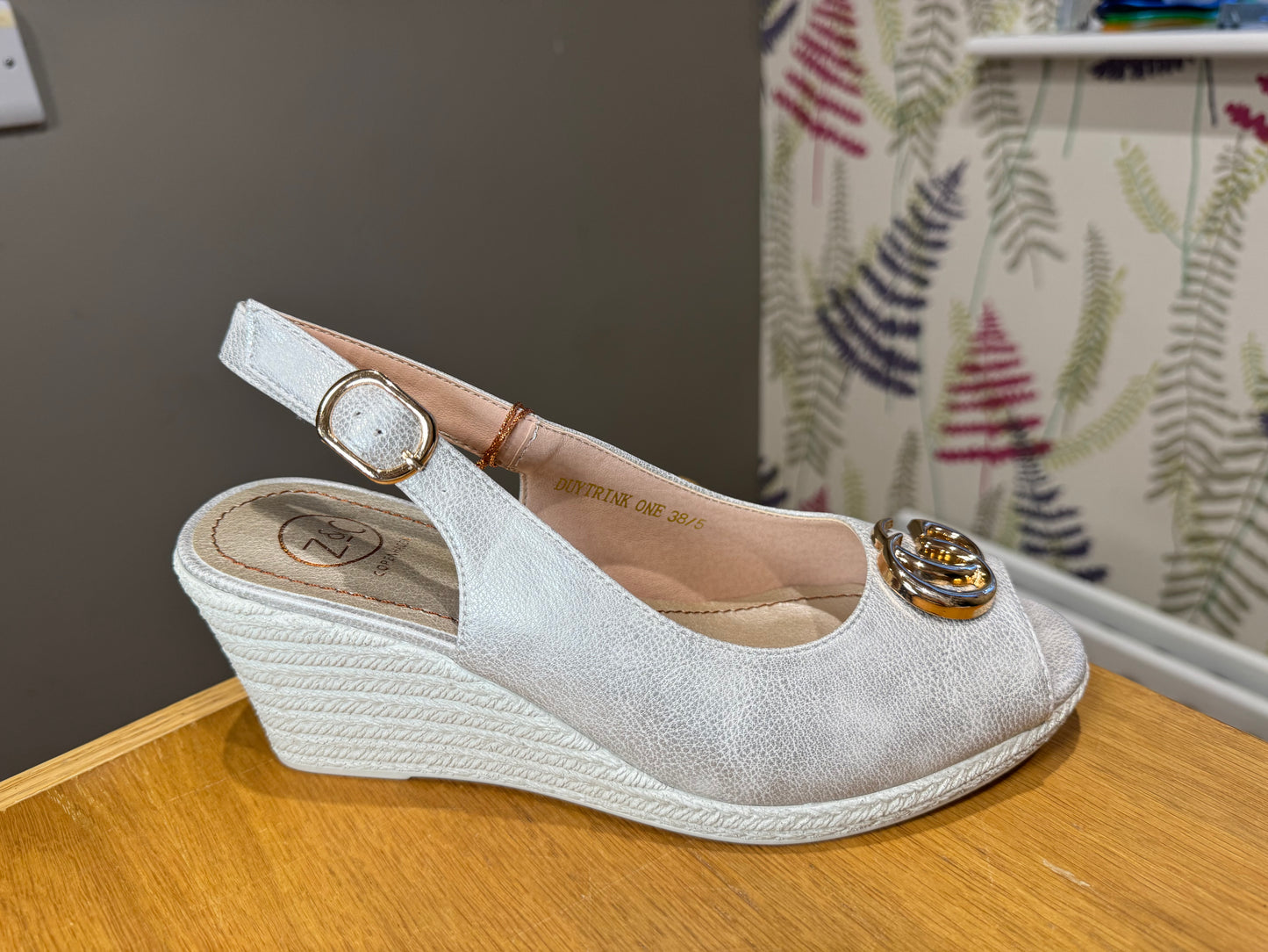 Zanni & Co Duyrink Silvery Wedge Slingback