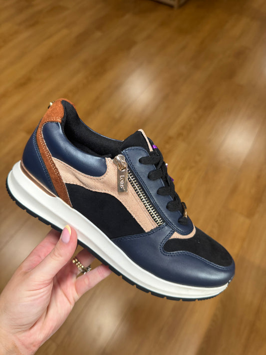 Lotus Venus Navy/Tan Trainer