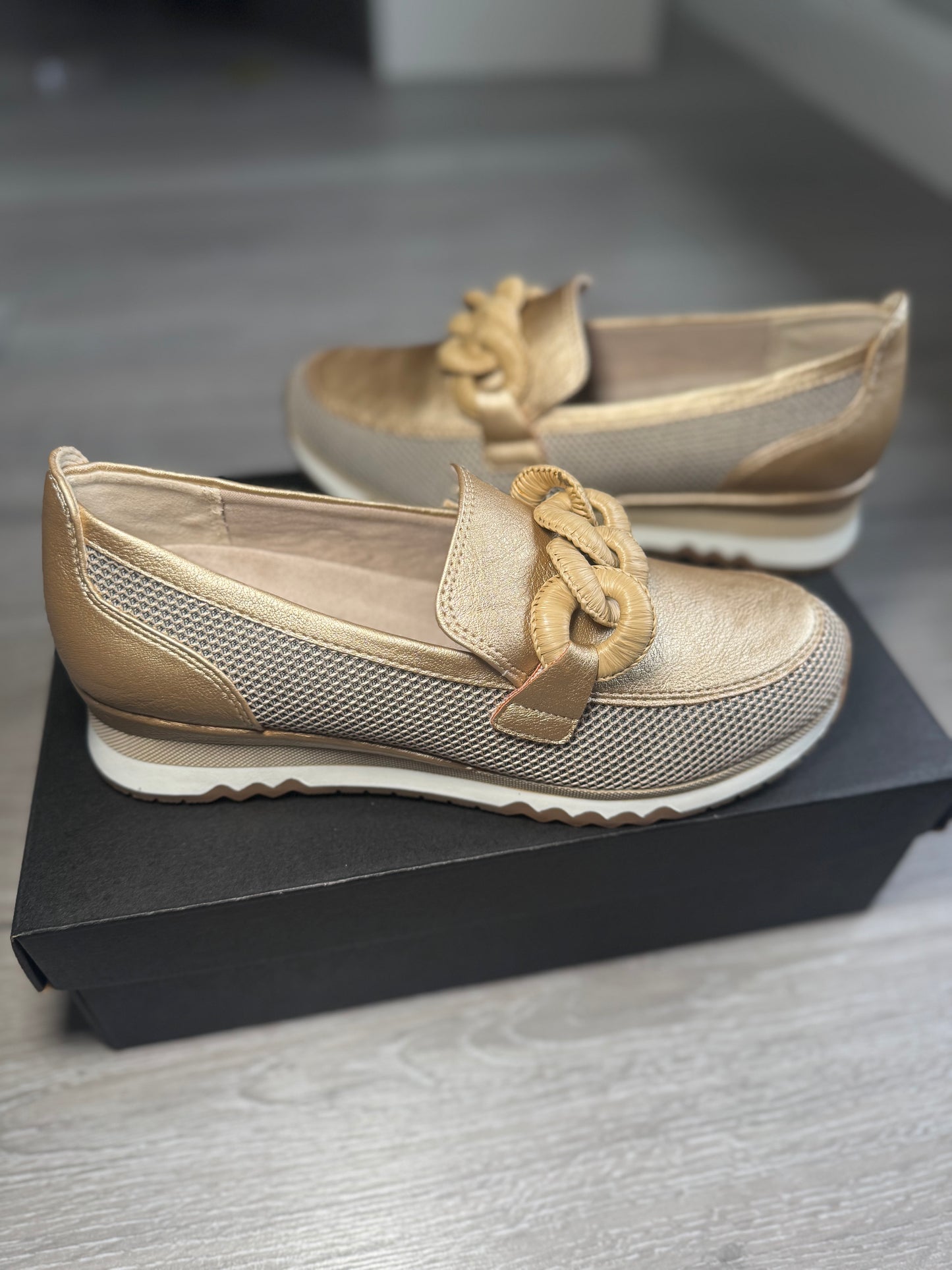 Marco Tozzi Gold Loafer