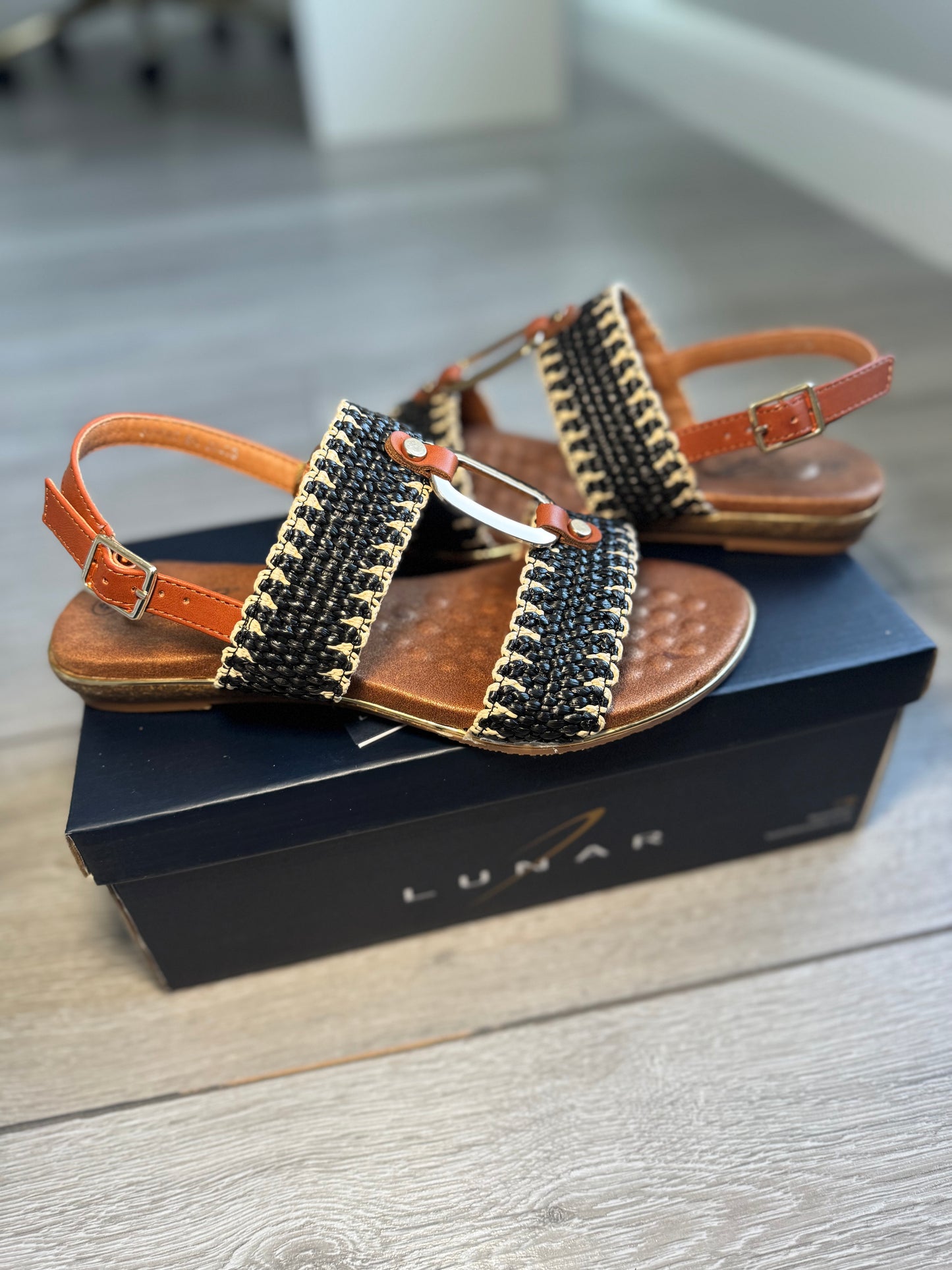 Lunar Jules Black Sandal