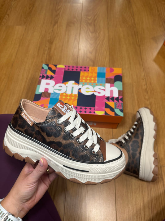 Refresh Leopard Leather Trainer