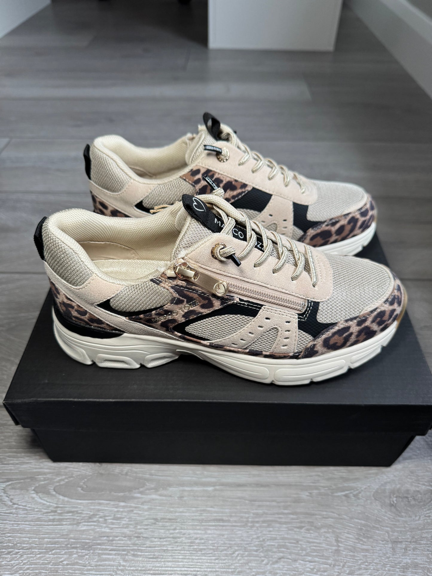 Marco Tozzi Leopard/Beige Zip Trainer