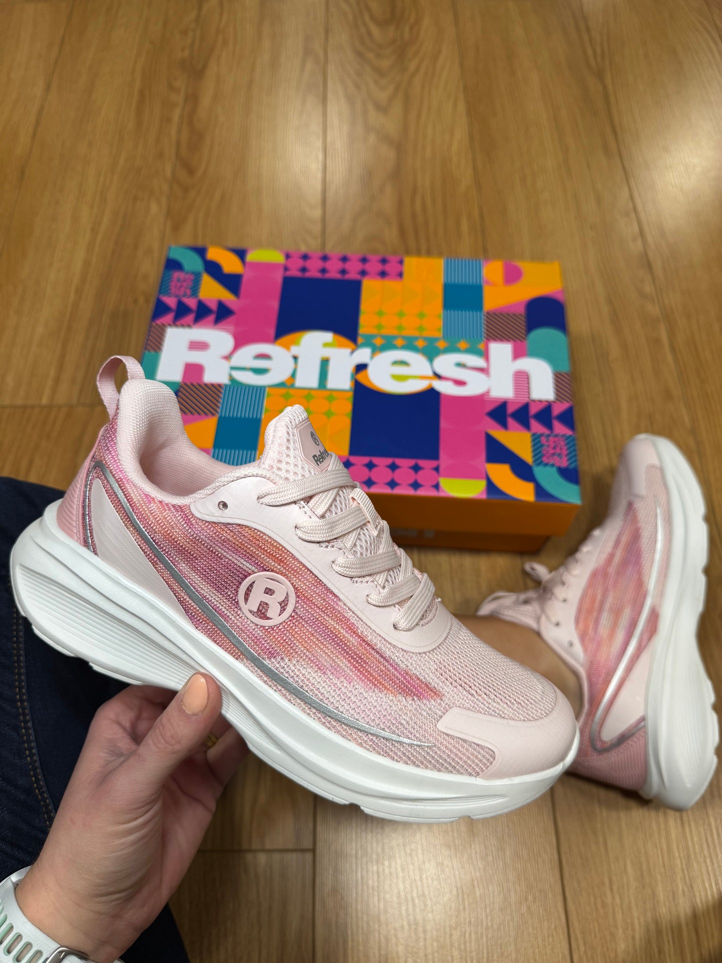 Refresh Nude Knit Trainer
