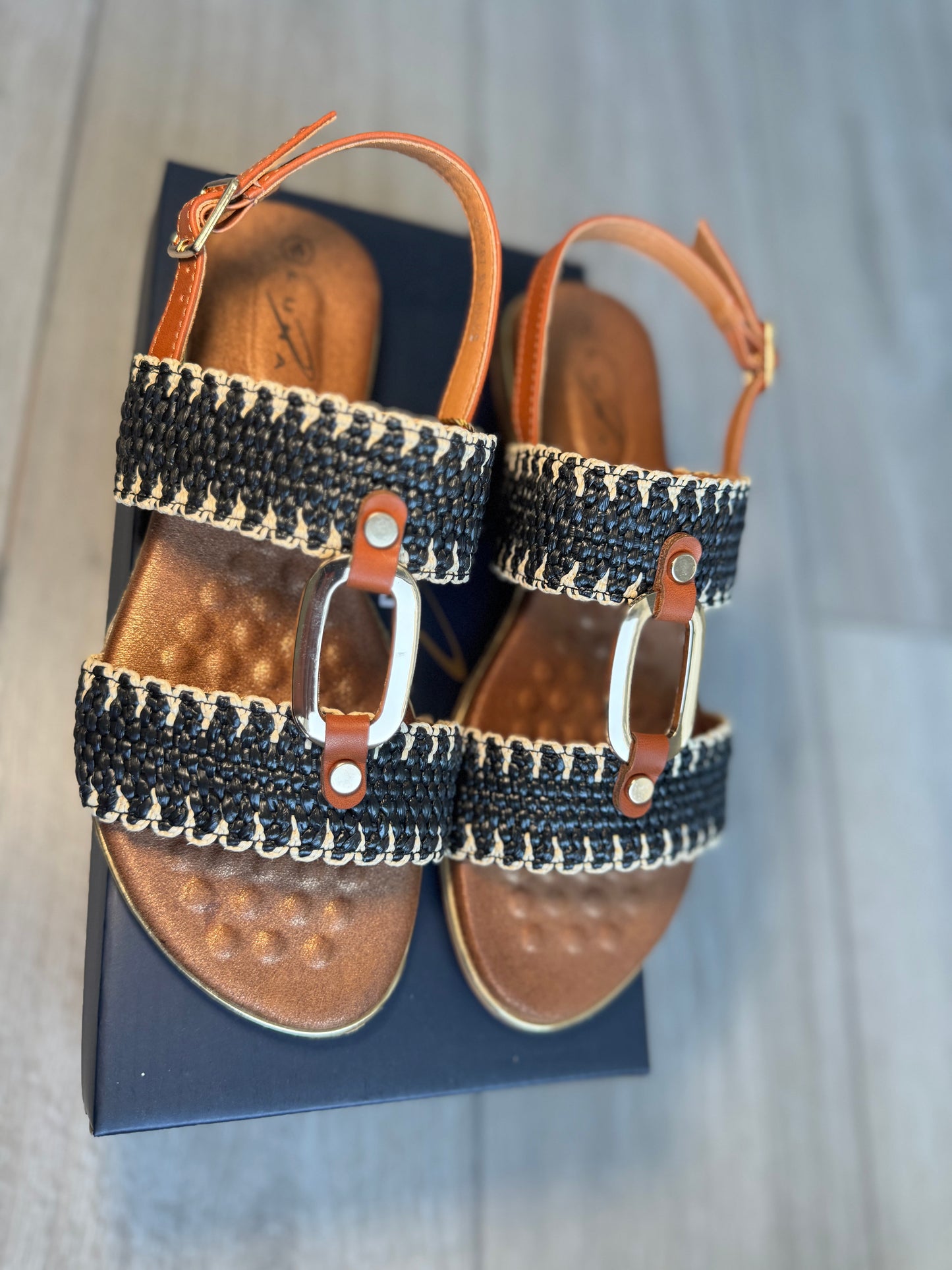 Lunar Jules Black Sandal