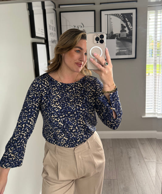 Yest Navy/Multi Top