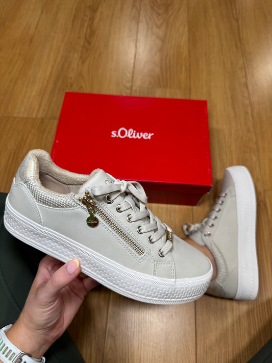 S. Oliver Beige Zip Trainer