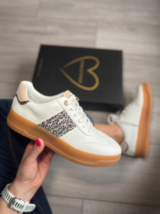 Marco Tozzi White/Leopard Trainer