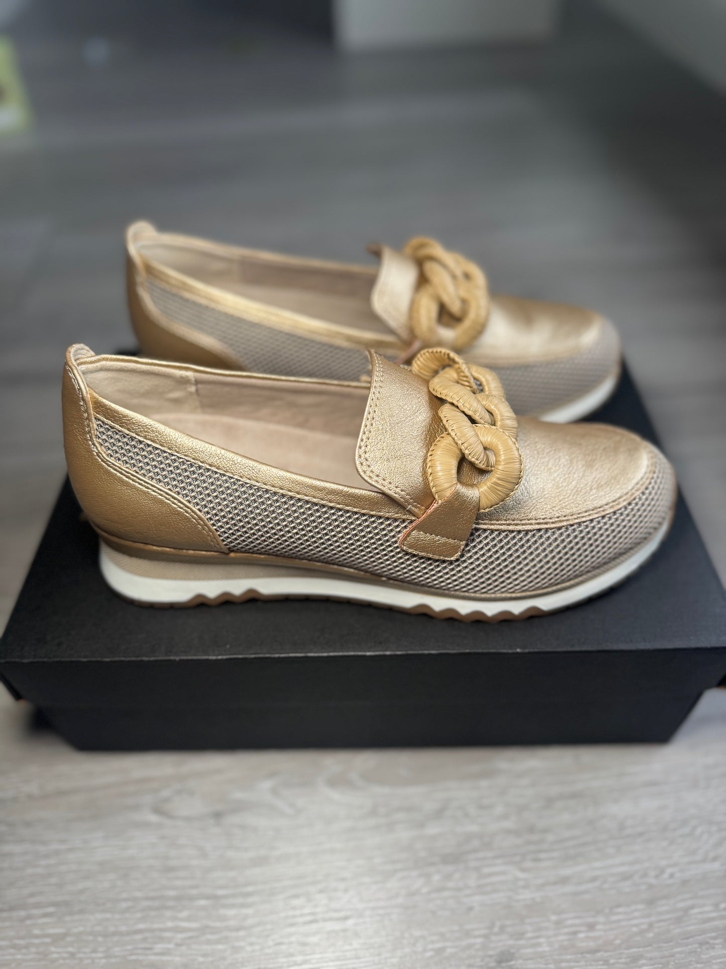 Marco Tozzi Gold Loafer