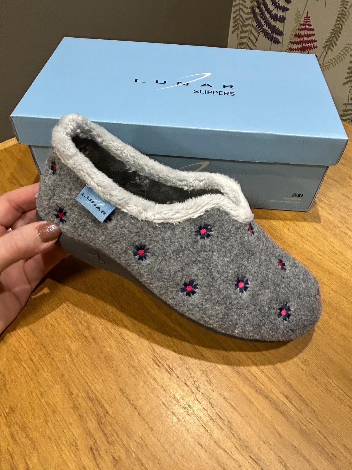 Lunar Havana Grey Slipper