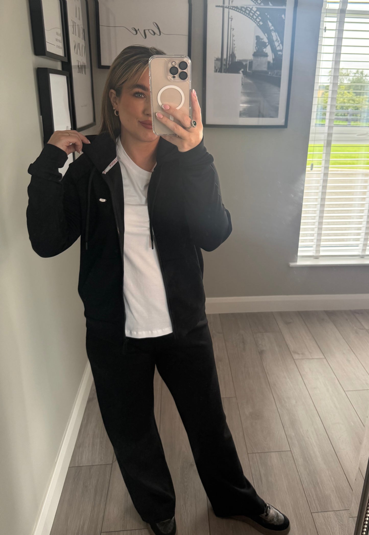Relax & Renew Madison Black Zip Hoody