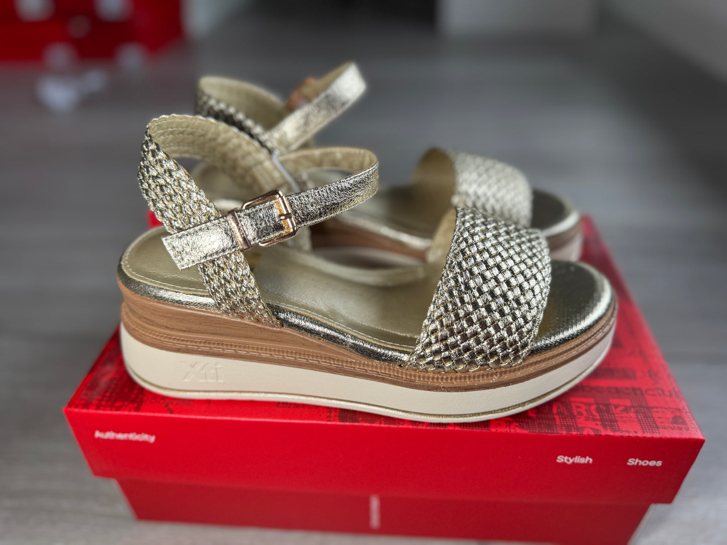 XTI Gold Wedge Sandal