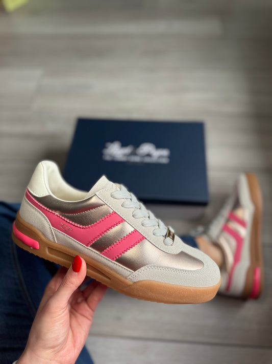 Lloyd & Pryce McGhen Antique Rose Trainer