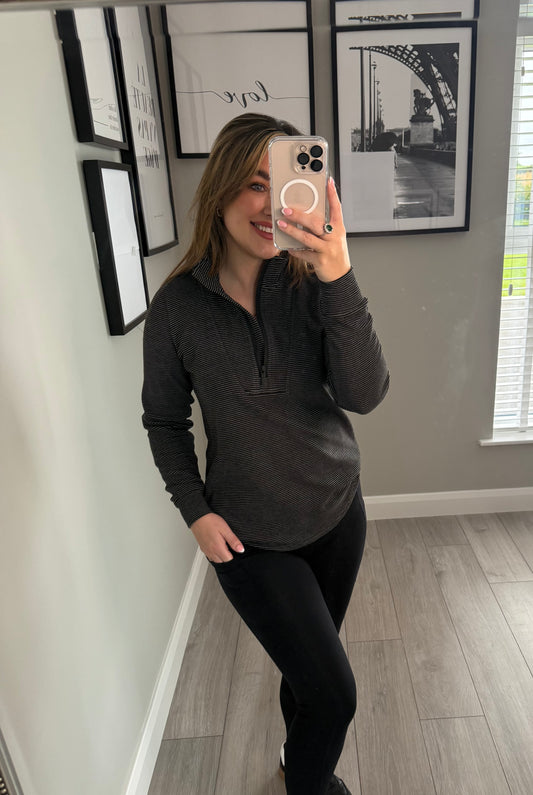 Relax & Renew Kia Black Half Zip