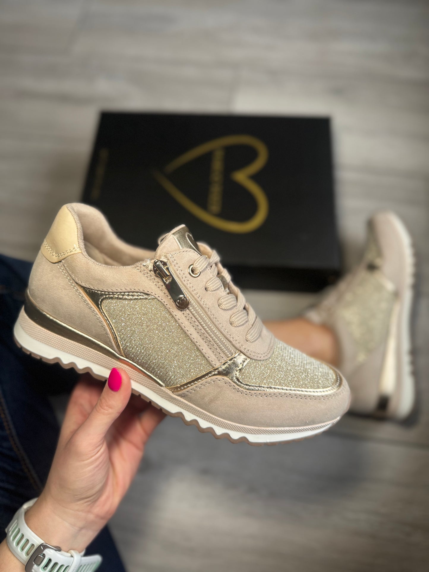 Marco Tozzi Dune Shimmer Zip Trainer