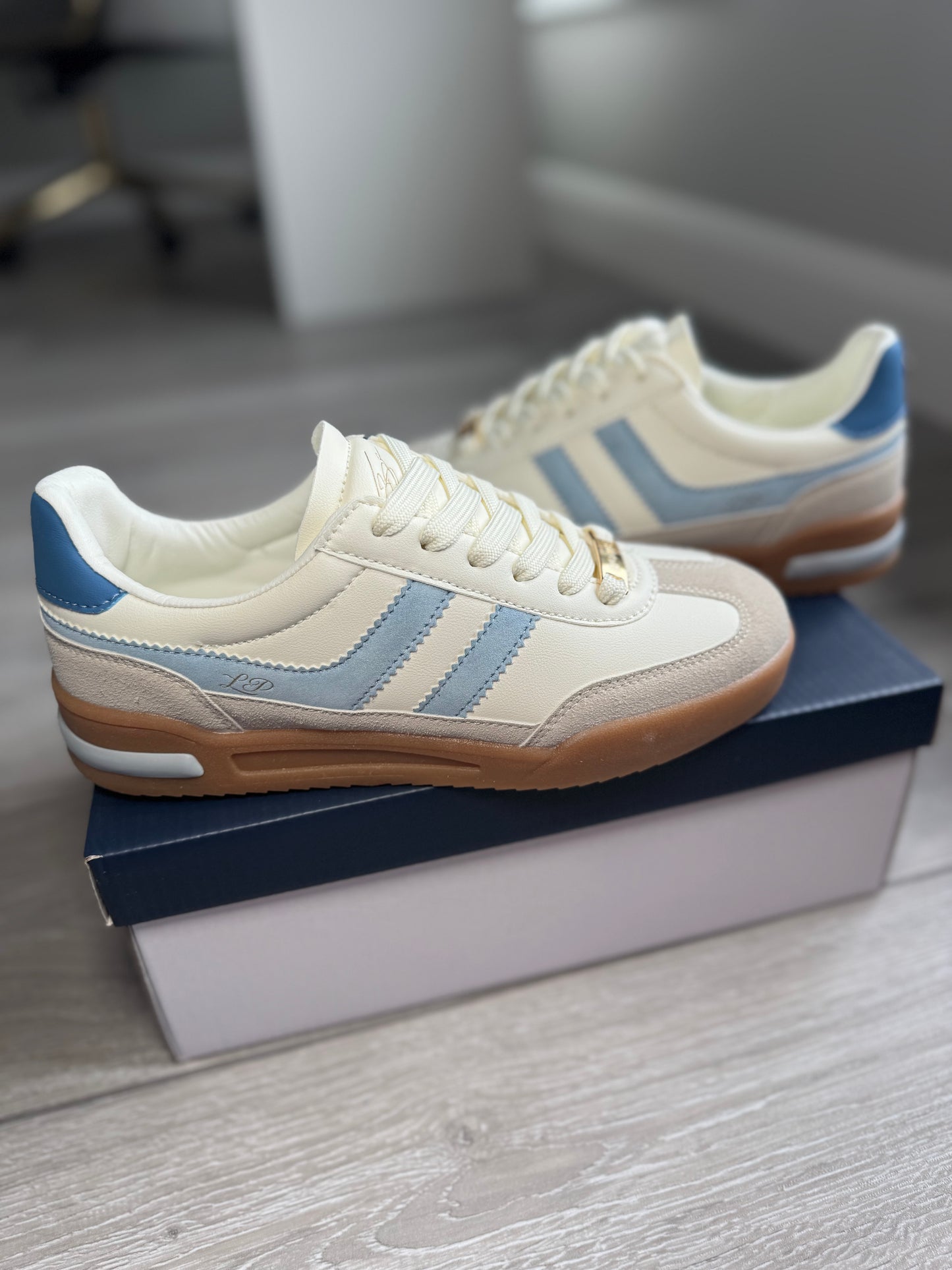 Lloyd & Pryce McGhen Bluetz Stripe Trainer