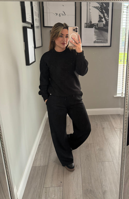 Relax & Renew Juno Black Jogger