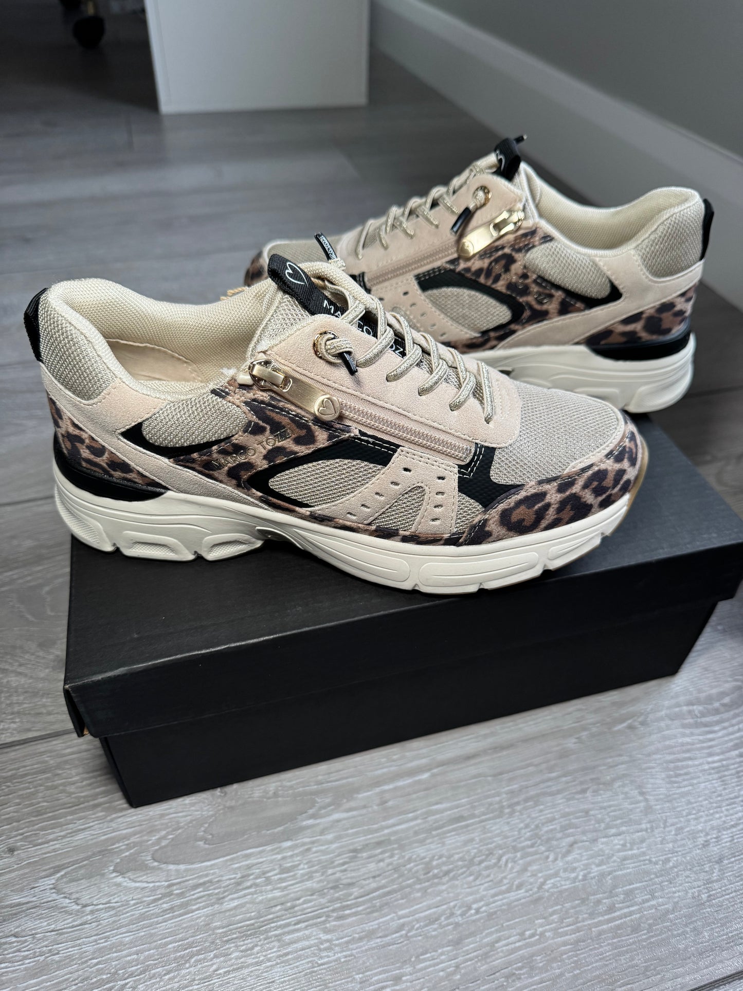 Marco Tozzi Leopard/Beige Zip Trainer
