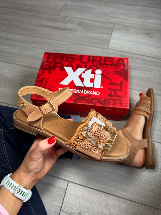 XTI Camel Weave Sandal