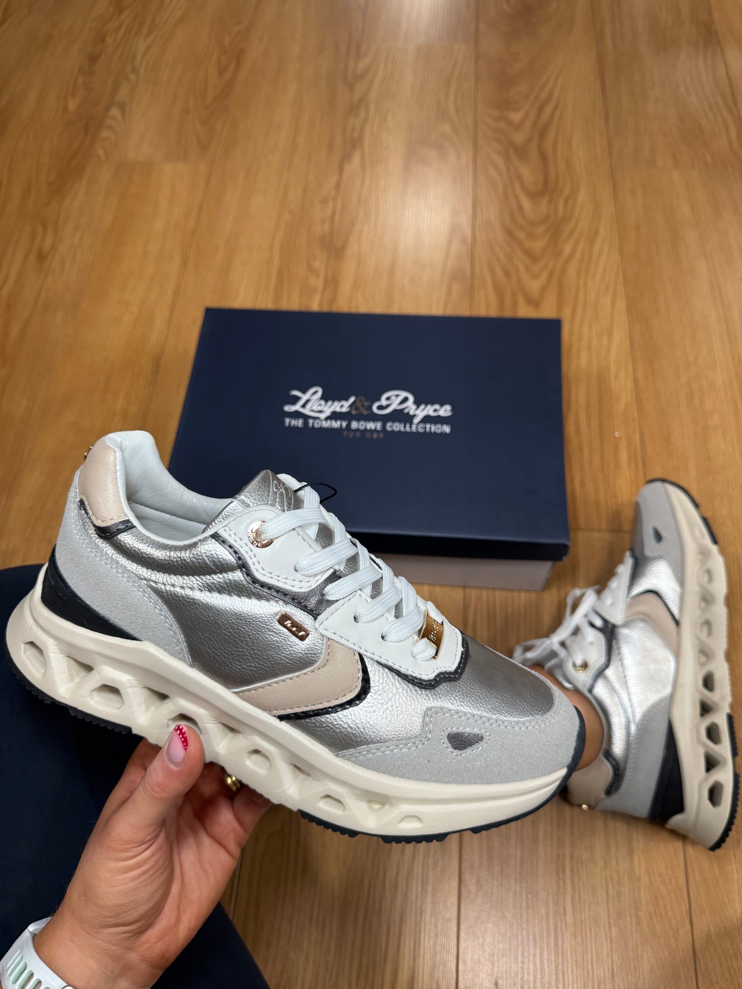 Tommy Bowe for Her Barsoum Chrome Trainer