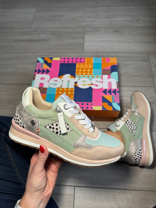Refresh Aqua Leopard Zip Trainer