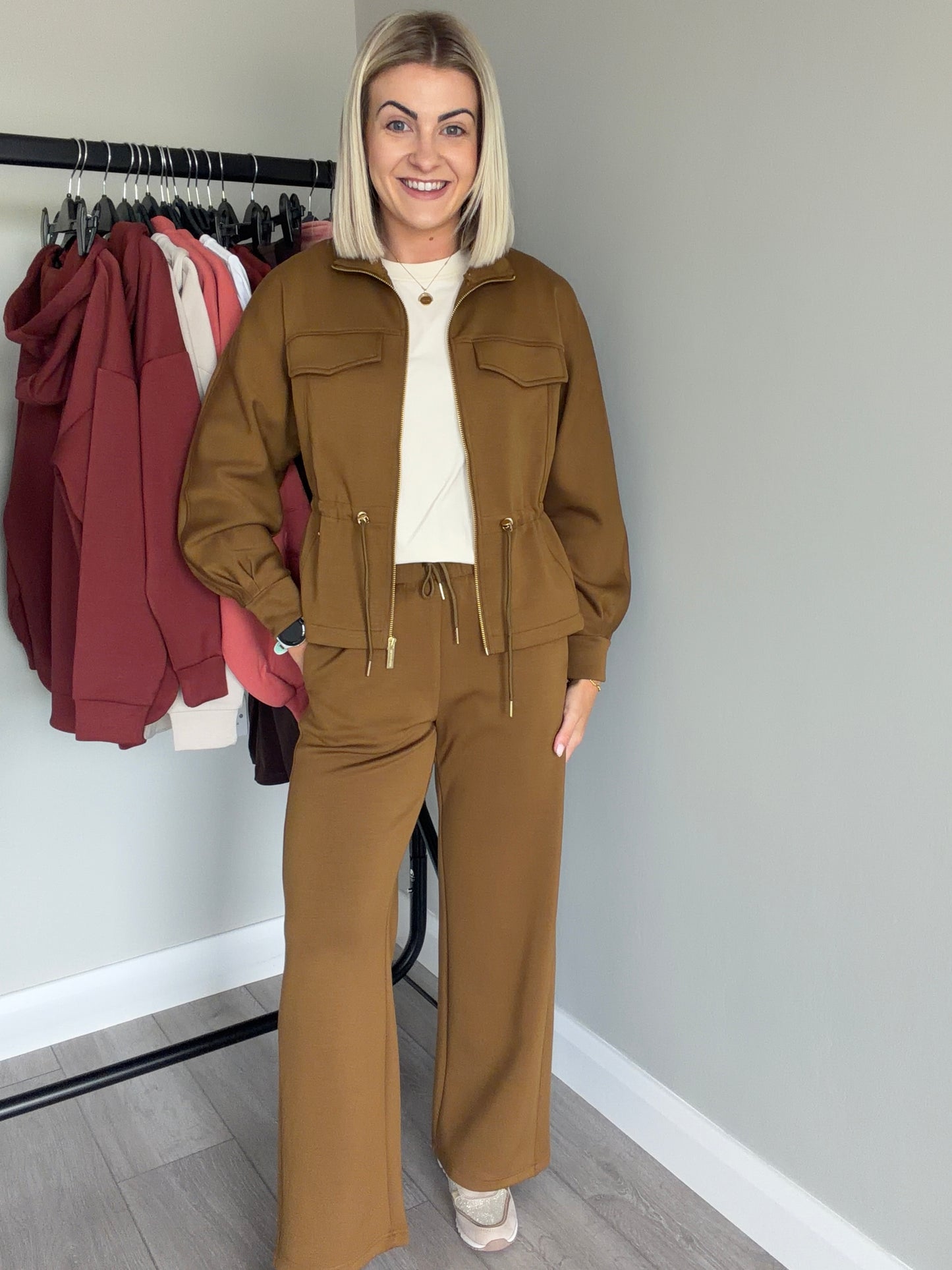 Relax & Renew Isla Olive Zipper