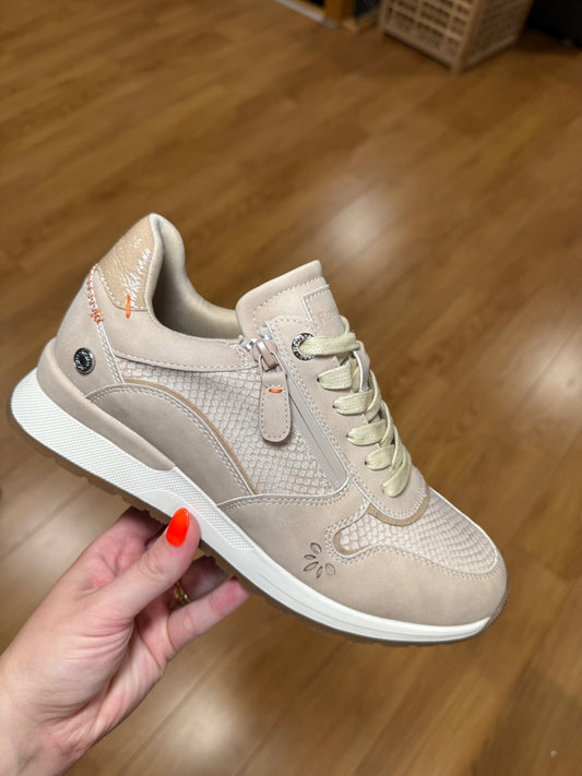 Refresh Beige Zip Trainer