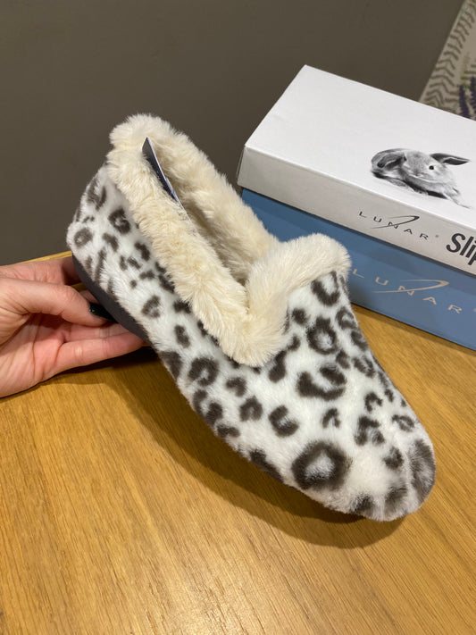 Lunar Morgan White Leopard Slipper