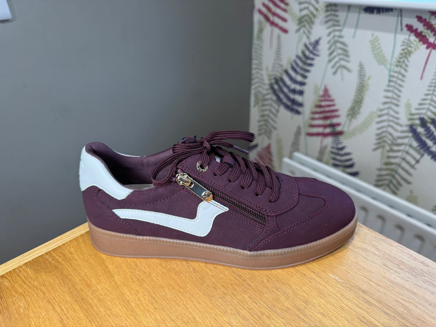 Marco Tozzi Burgundy/Cream Zip Trainer