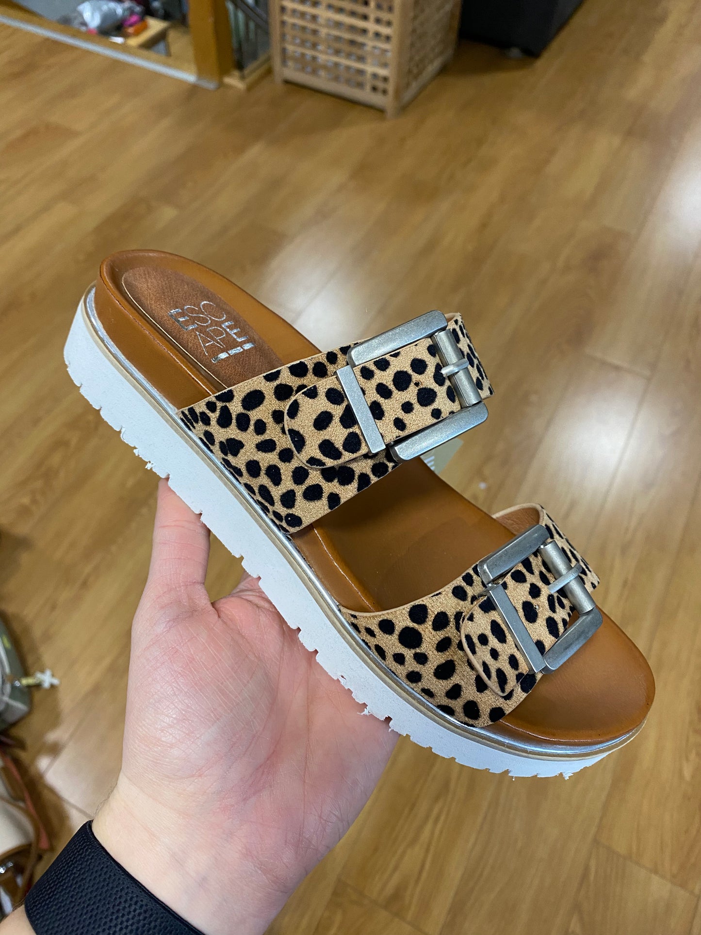 Escape Woodcola Cheetah Sandal