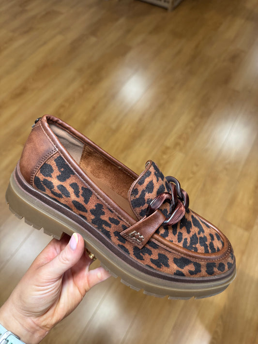 Refresh Leopard Loafer