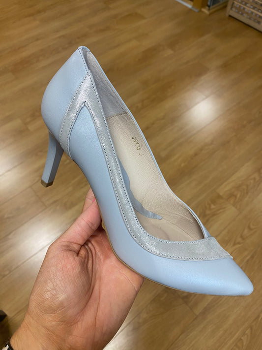 Emis Grey Scalloped Court