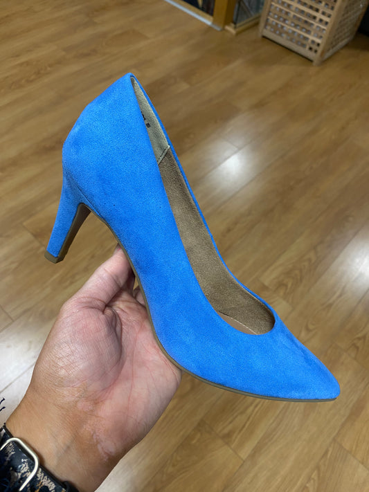 S. Oliver Blue Court Shoe