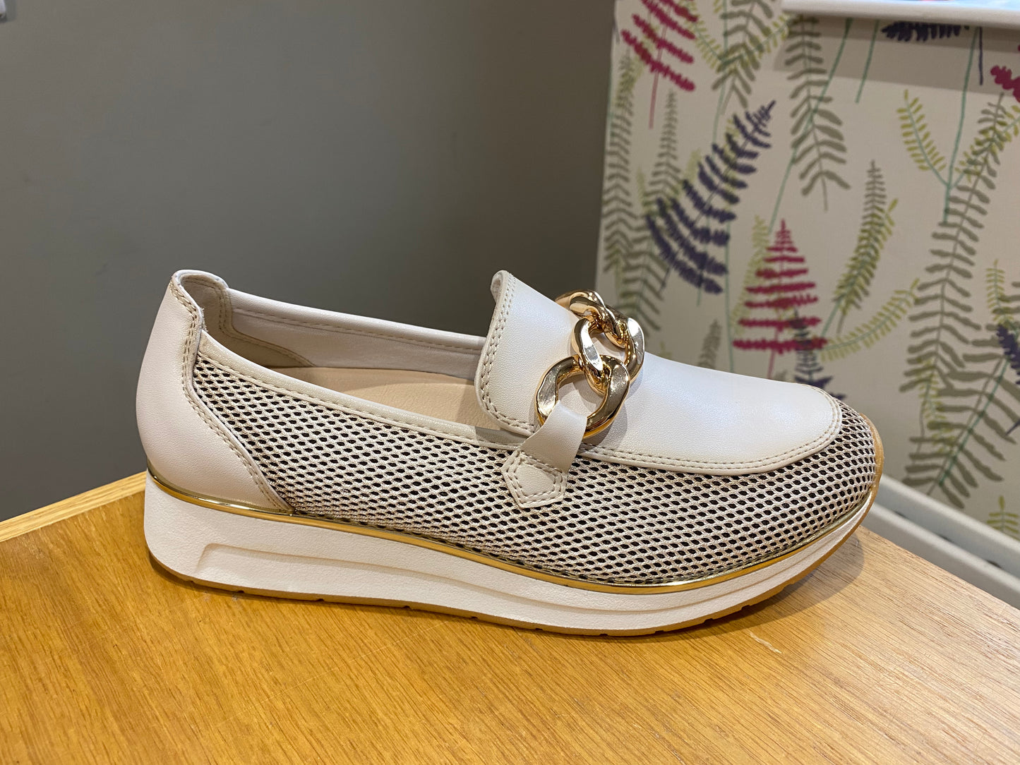 Marco Tozzi Cream/Gold Loafer