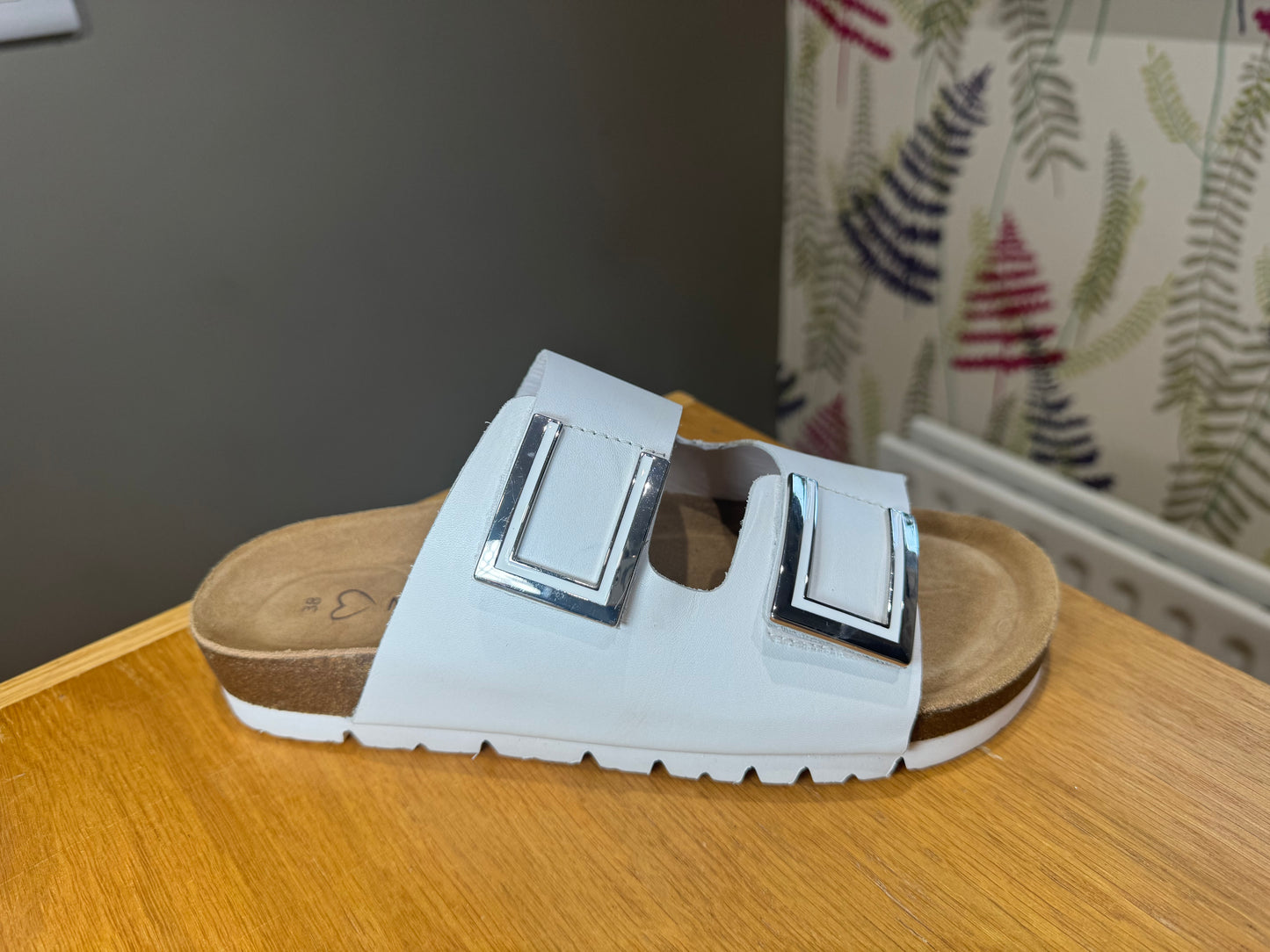 Marco Tozzi White Velcro Slider