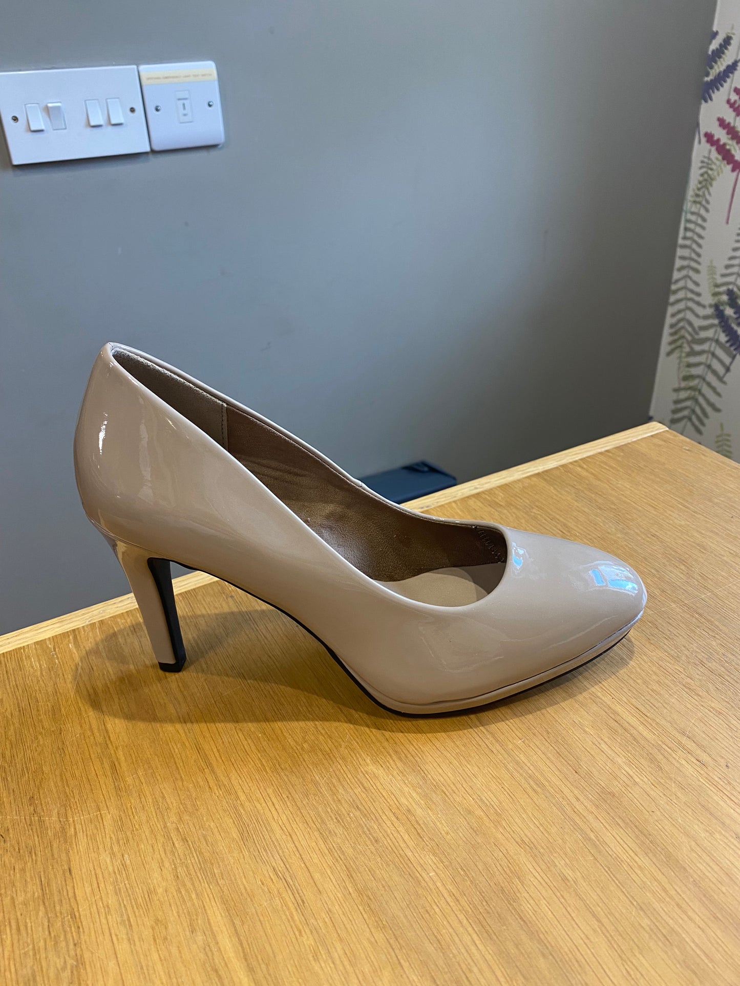 S. Oliver Taupe Patent Court Shoe