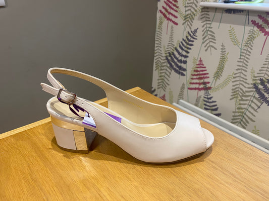 Lotus Evelyn Nude Slingback